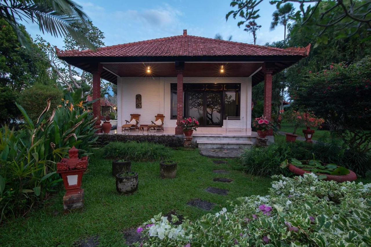 Cabe Bali Hotel Jasri Eksteriør billede