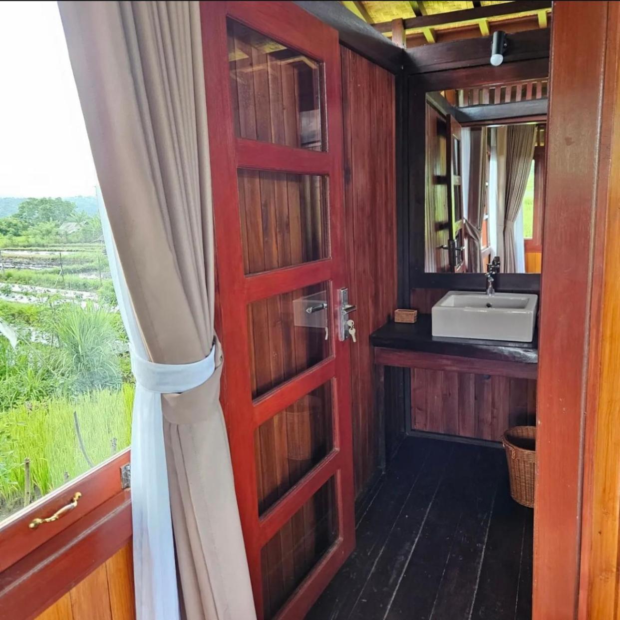 Cabe Bali Hotel Jasri Eksteriør billede
