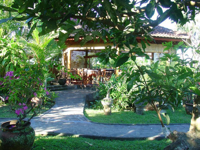Cabe Bali Hotel Jasri Eksteriør billede
